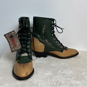 New with tags - Laredo Western Boot. Leather Vamp.
Size: 8 Narrow Fit